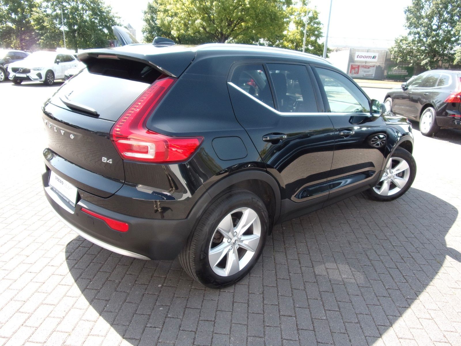 Volvo XC 40 B4 Plus Bright - Samsaru's Car Outlet
