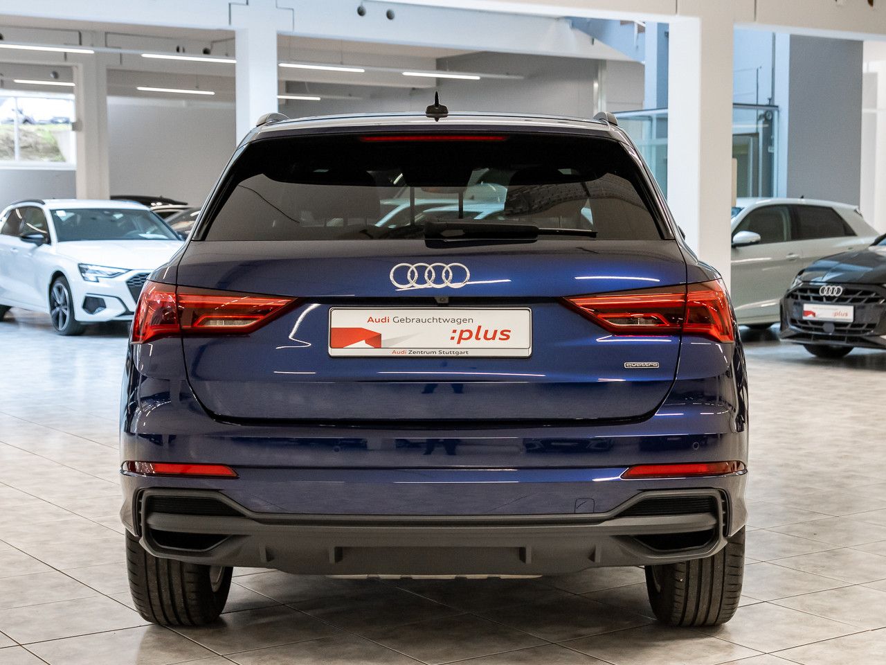 Audi Q3 S line 40 TFSI quattro - Samsaru's Car Outlet