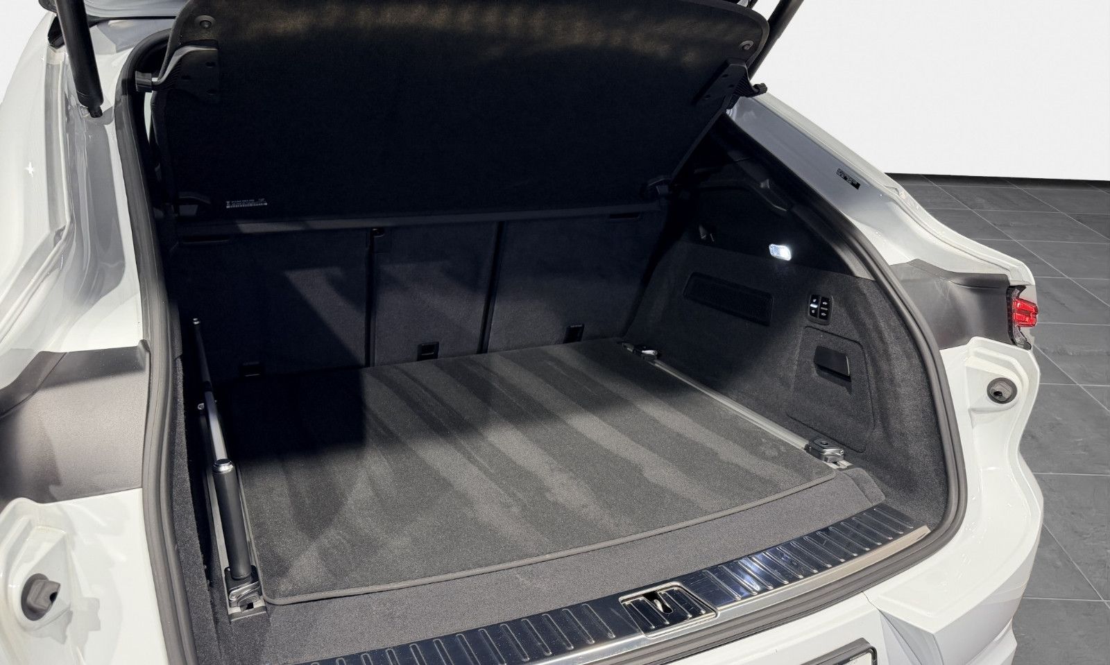 Porsche Cayenne Coupe Turbo E-Hybrid*HA-Lenk*InnoDri*HUD