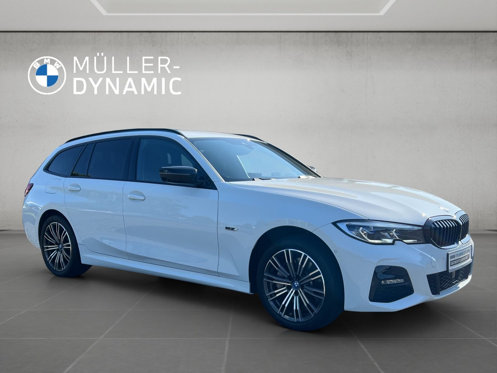 BMW 330e xDrive M Sport - Samsaru's Car Outlet