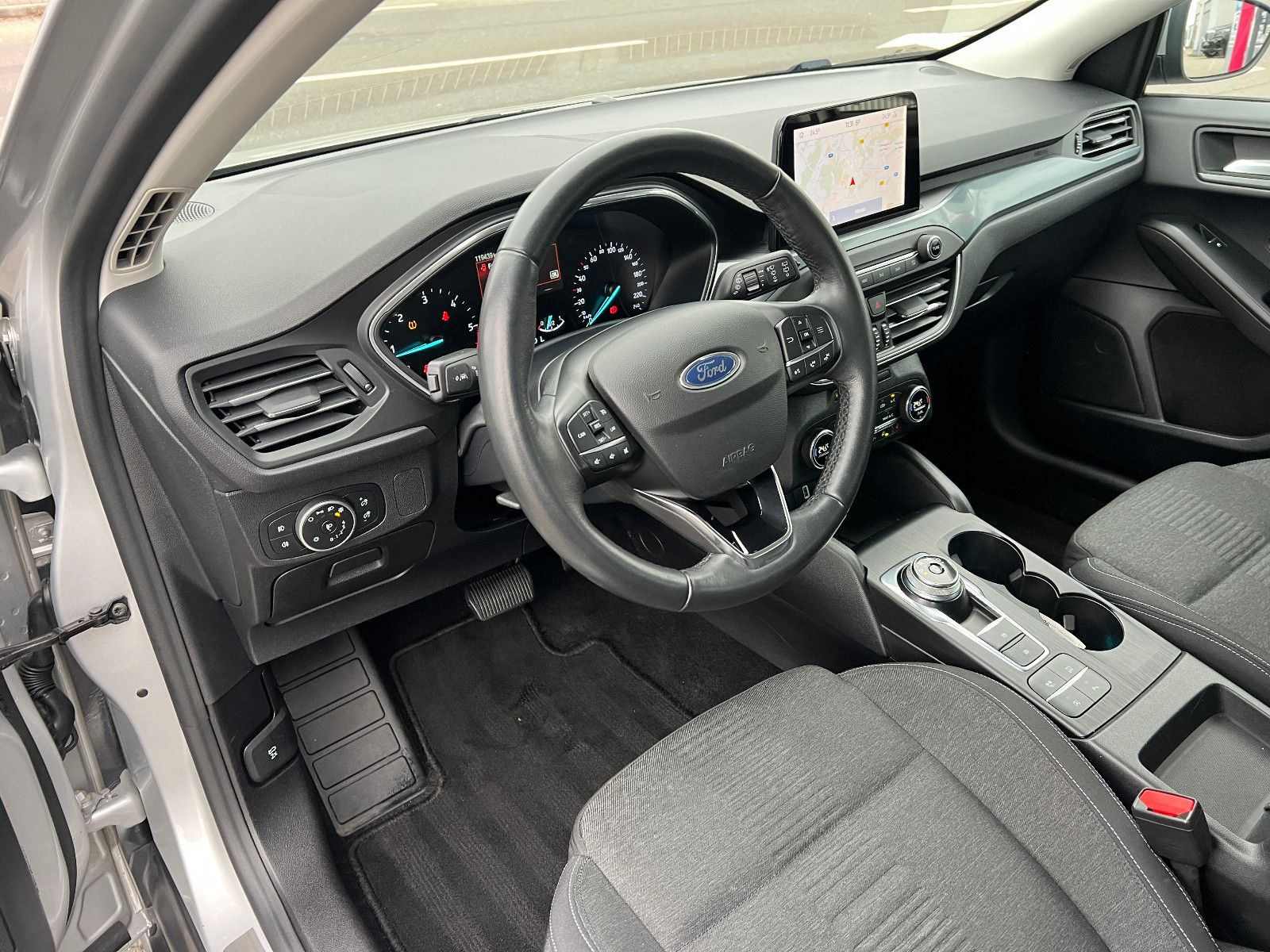 Ford Focus Turnier Active X Aut. - Samsaru's Car Outlet