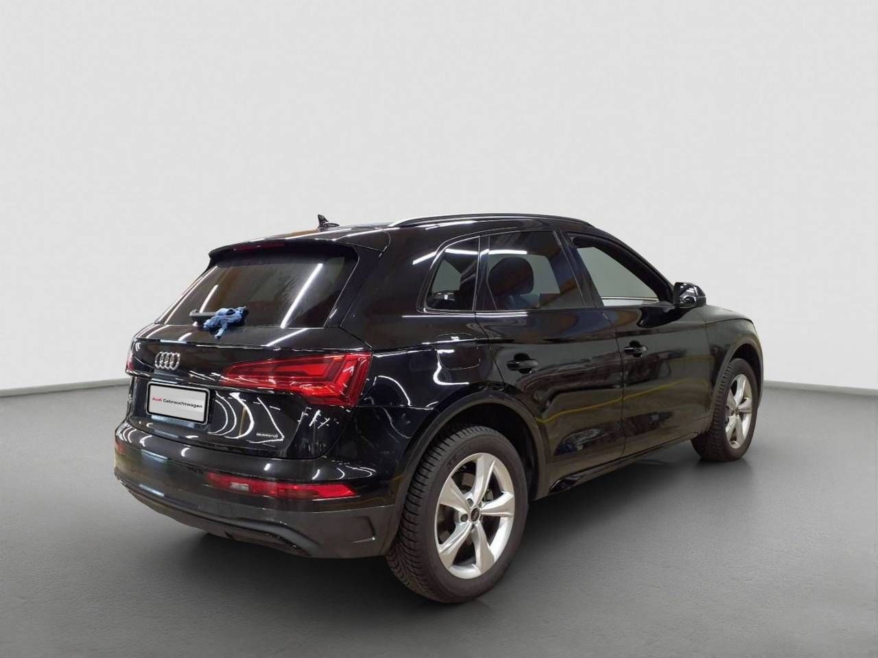 Audi Q5 45 TFSI quattro S tronic advanced - Samsaru's Car Outlet