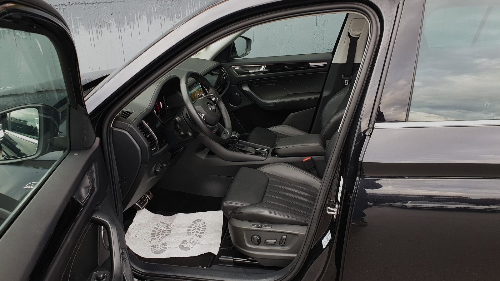 Skoda Kodiaq 2.0 TDI DSG 4x4 L&K Pano/Leder/360/AHK