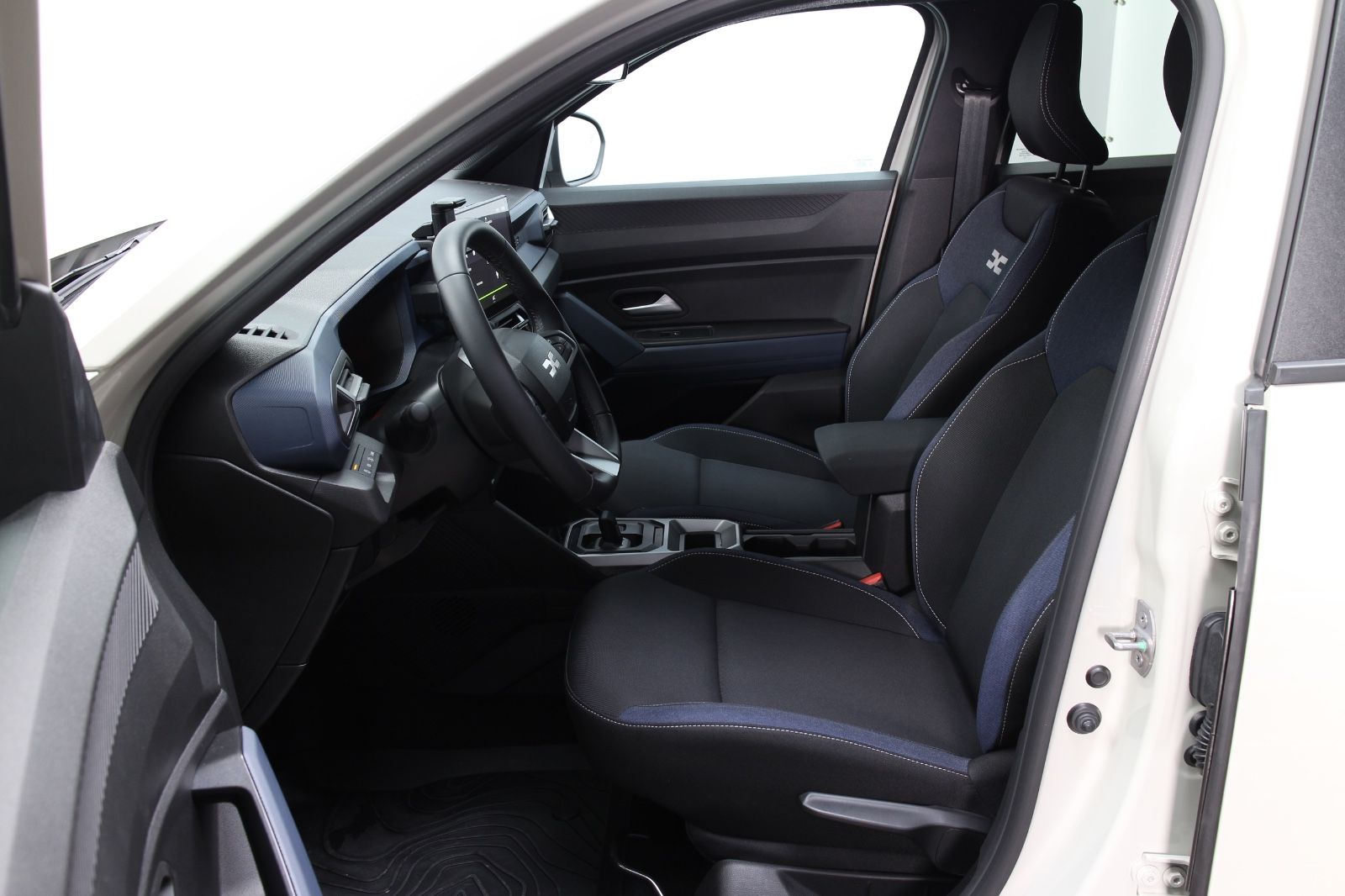 Dacia Duster III Hybrid 140 Journey - Samsaru's Car Outlet