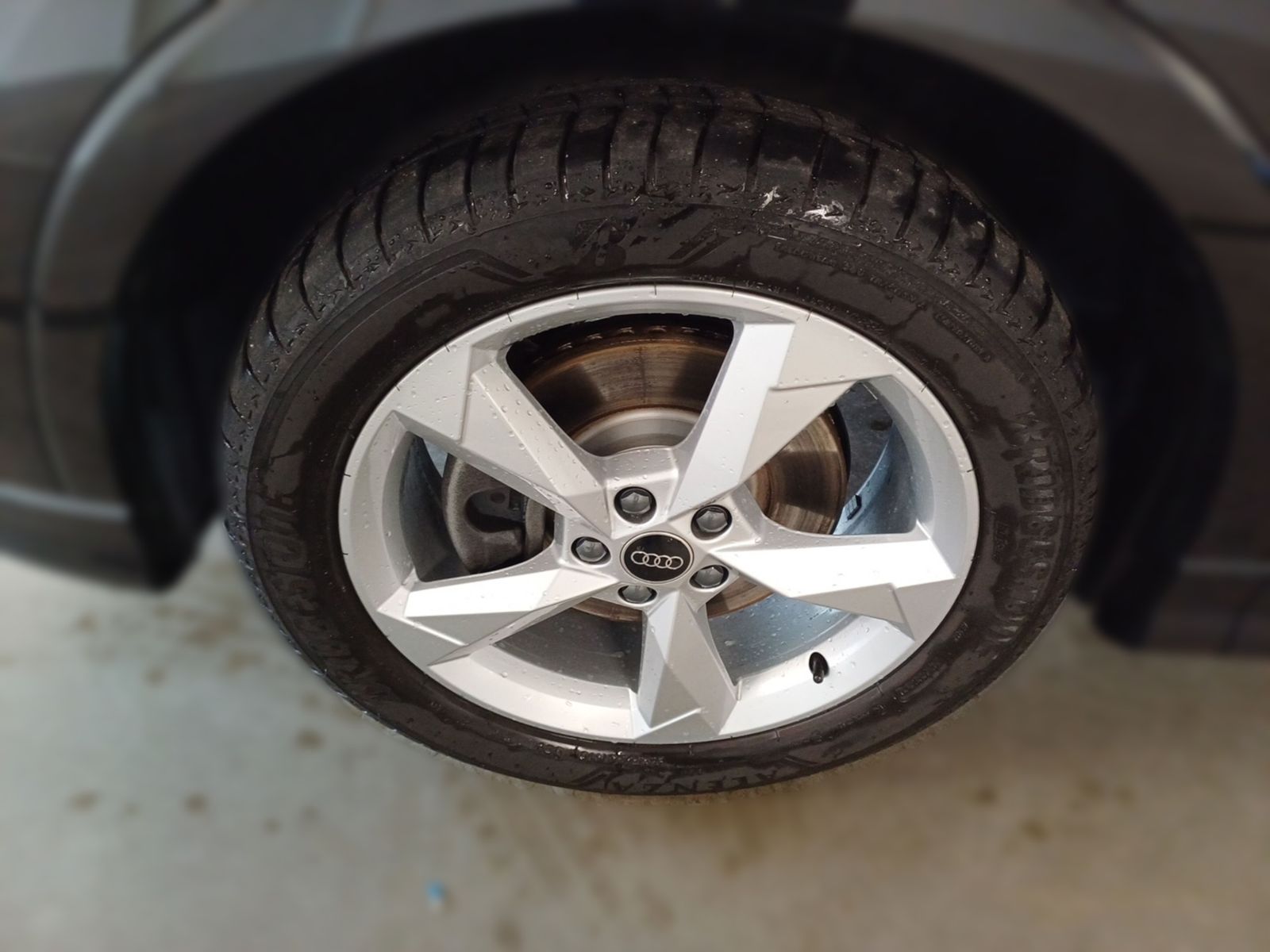 Audi Q3 S line - Samsaru's Car Outlet