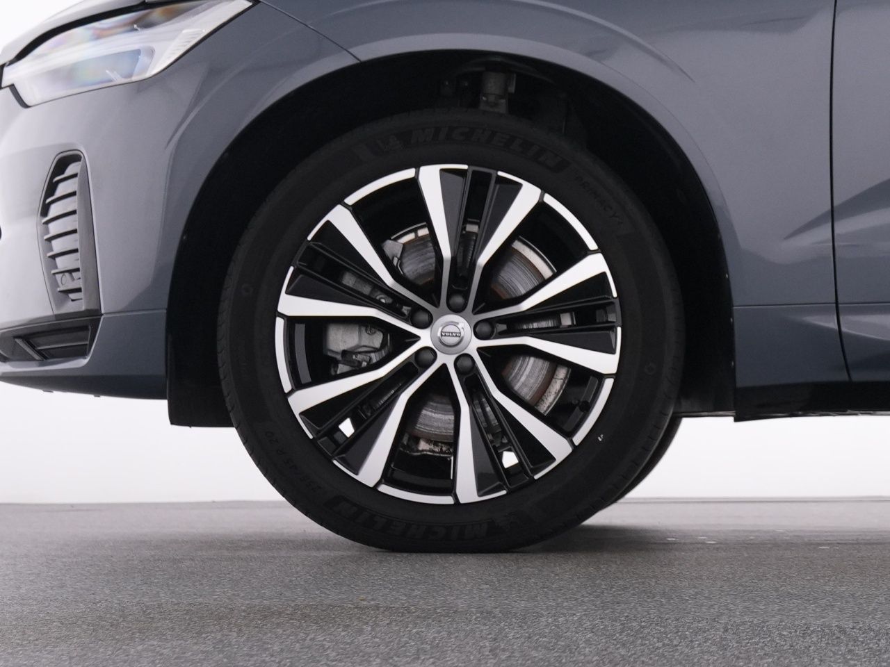 Volvo XC60 B4 Plus Dark+FAP+LM20+MET+WINERPAK+MEMORY+