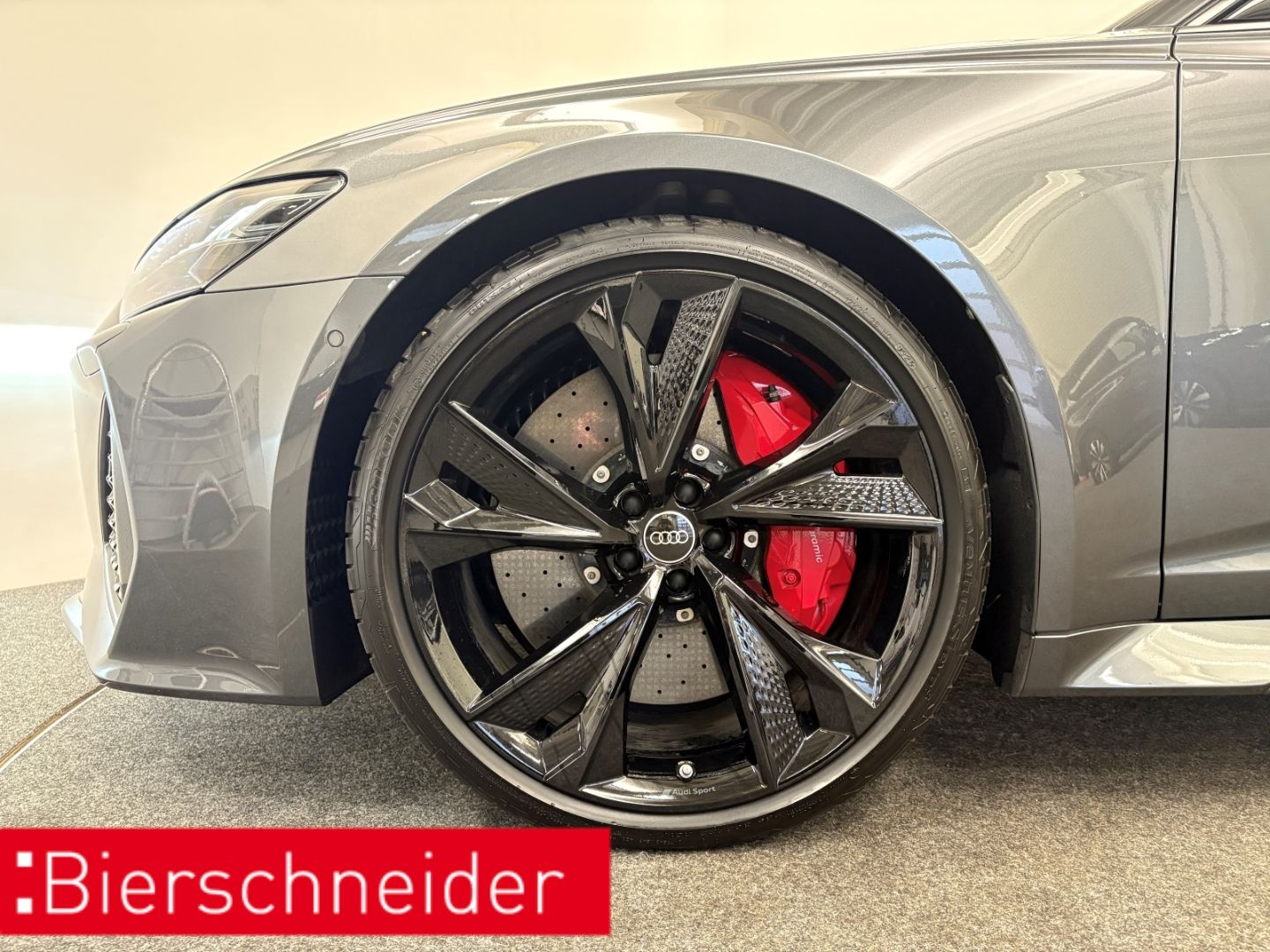 Audi RS6 Avant KERAMIK 305 KM H LASER 21 S-SITZE UMGE