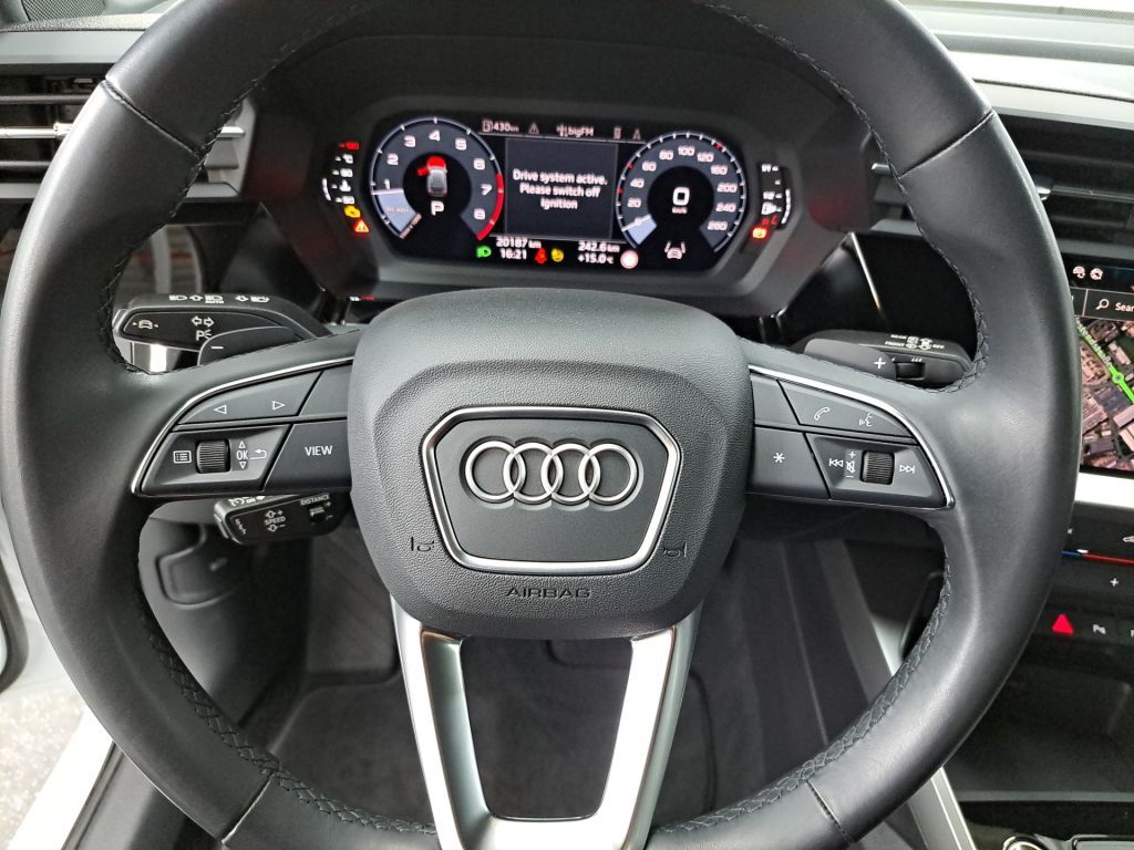 Audi A3 35 TFSI Sportback S tronic NAVI SHZ PDC ACC