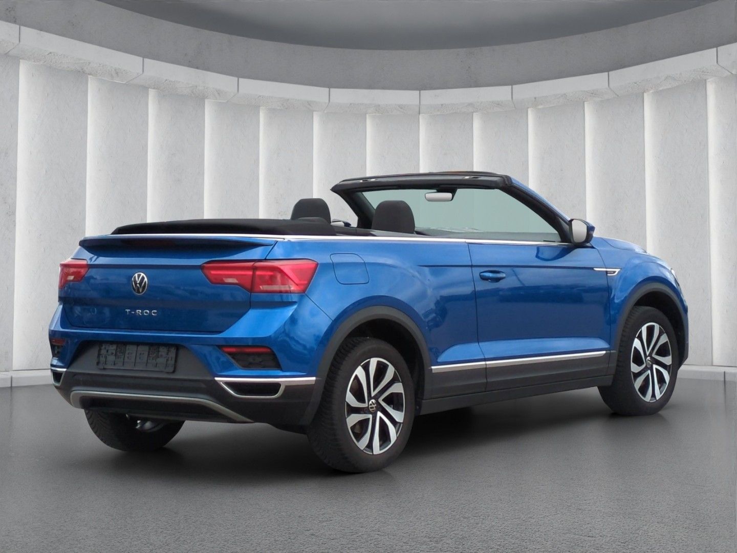 Volkswagen T-Roc ACTIVE 1.0TSI - Samsaru's Car Outlet