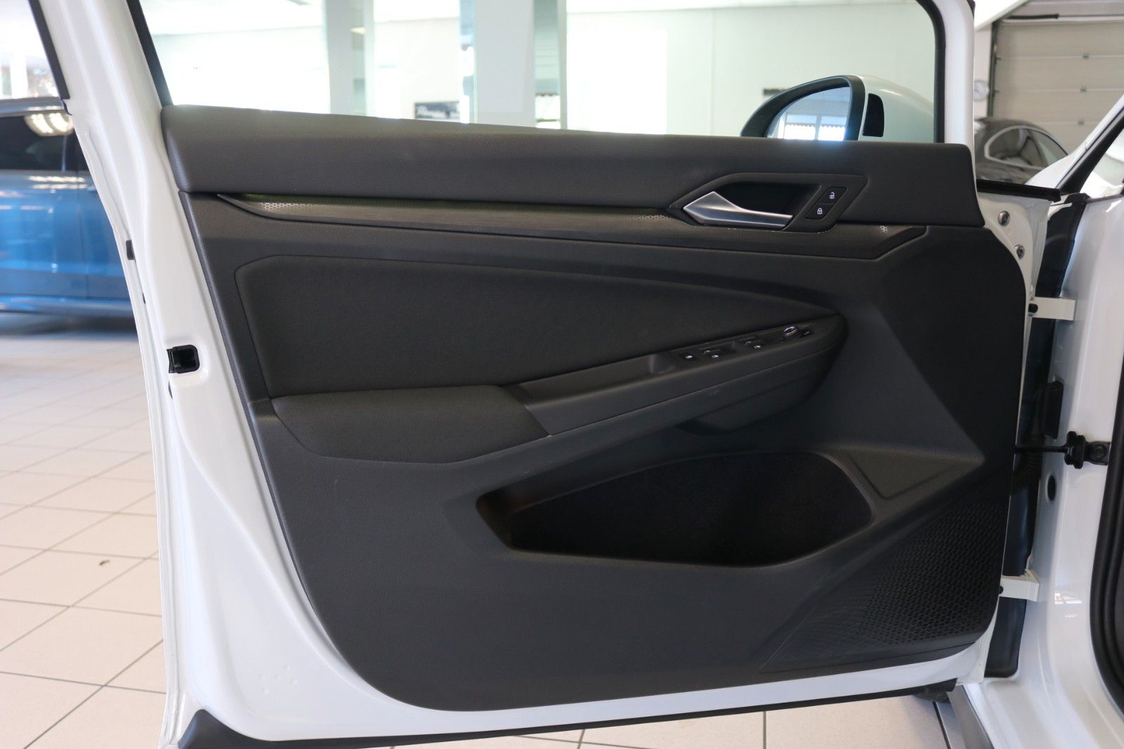 Volkswagen Golf VIII GTD AHK HUD STHZ Matrix Pano Kamera