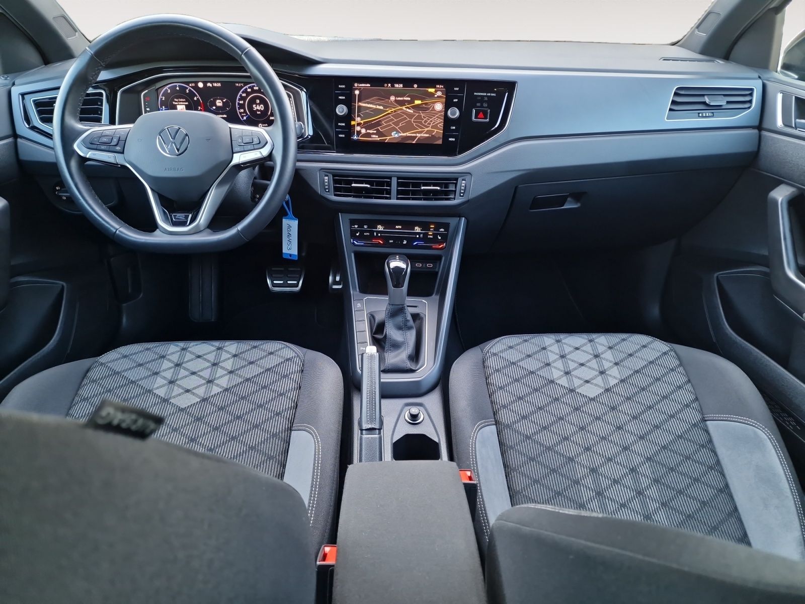 Volkswagen Taigo 1.0 TSI R-Line - Samsaru's Car Outlet
