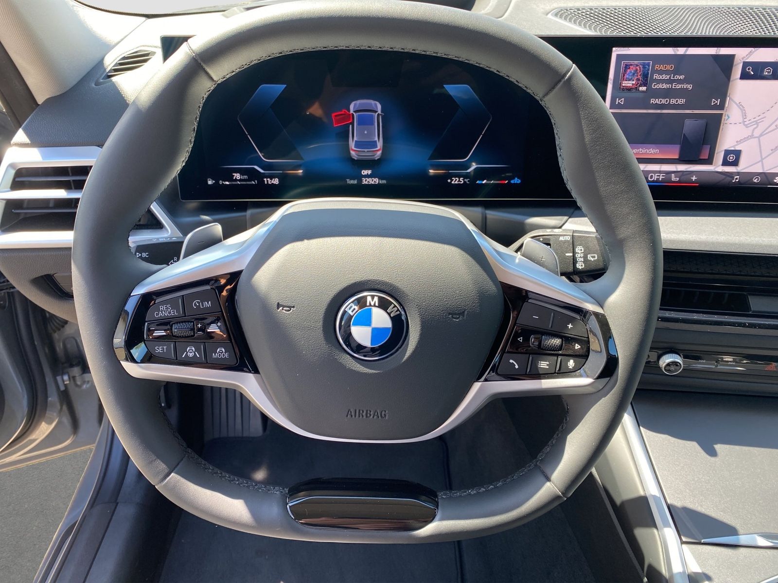 BMW 318i Touring ACC LED SpurAss AHK HiFi Navi ParkA