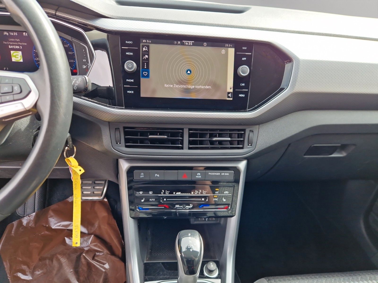 Volkswagen T-Cross Active - Samsaru's Car Outlet