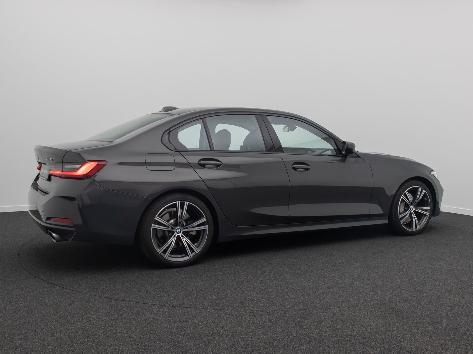BMW 330i xD Komfort DAB HiFi Leder M Sport 19Zoll