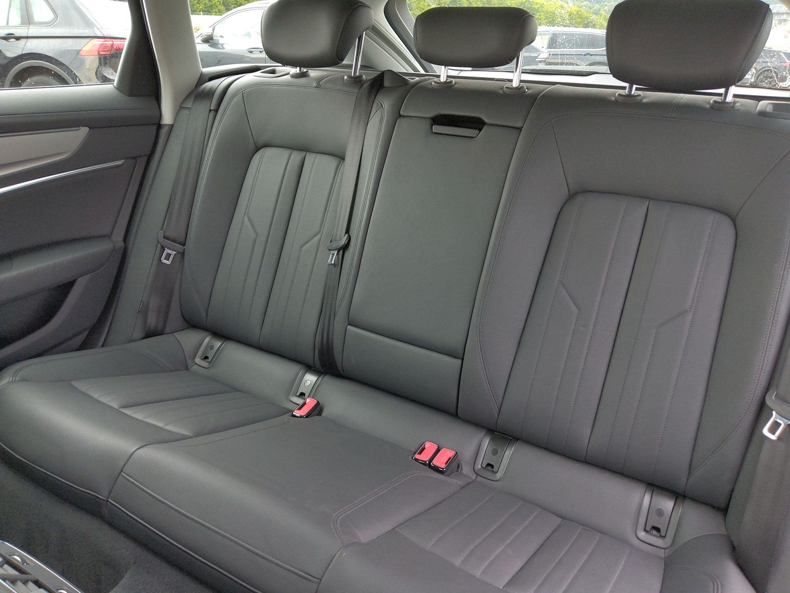 Audi A6 Avant Design 50 TDI M - Samsaru's Car Outlet