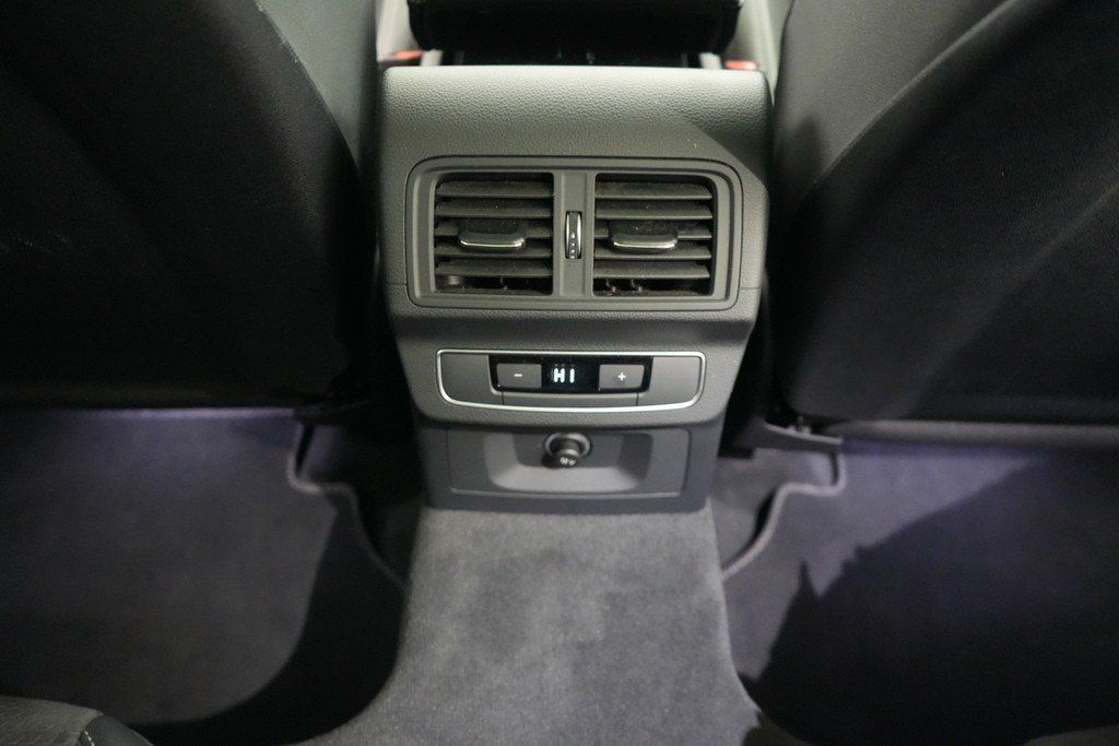 Audi Q5 55 TFSIe quattro S tronic S line AHK Pano