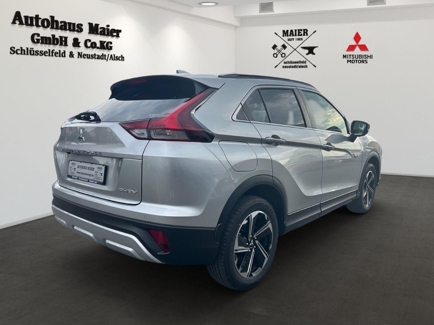 Mitsubishi Eclipse Cross Select PHEV 4WD*Klima*SHZ*RFK*NAVI