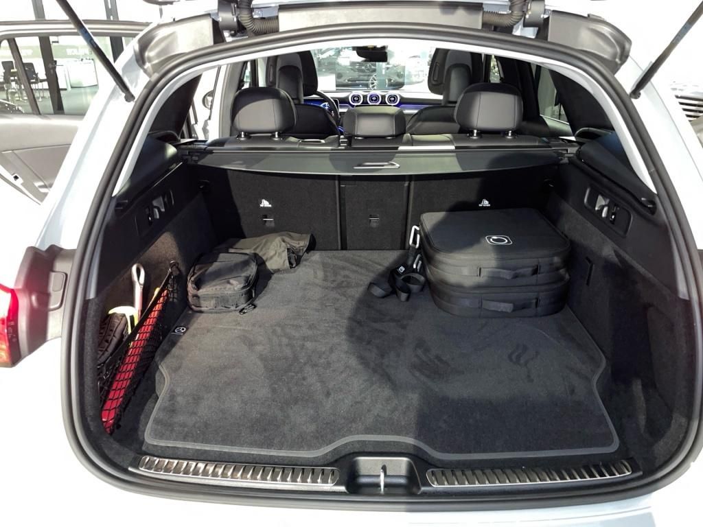 Mercedes-Benz GLC 300 e 4M AHK ACC Pano Sitzklima 360° Massage