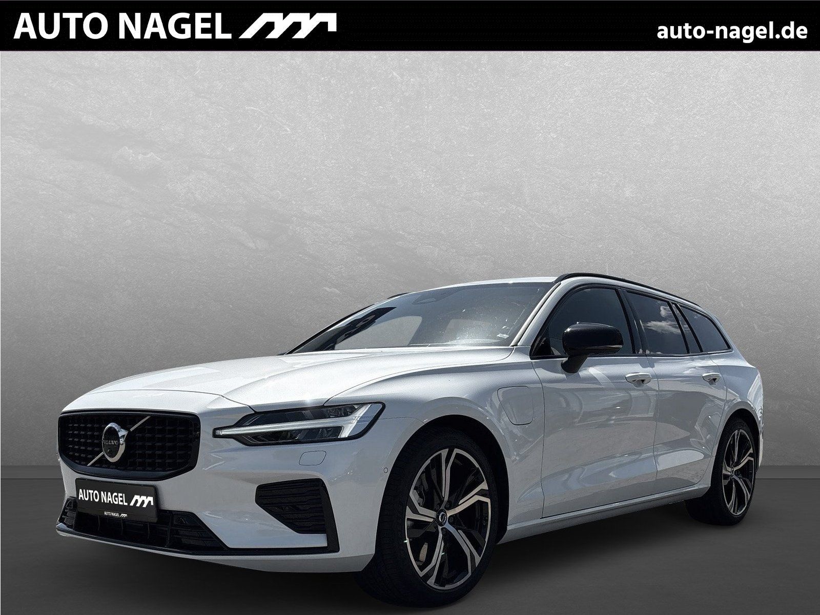 Volvo V60 T8 PHEV AWD Plus Dark *360° PANO BLIS HUD*