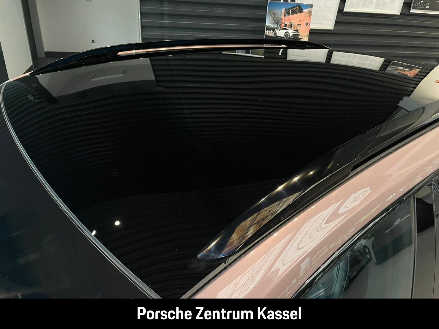 Porsche Taycan Turbo S Cross Turismo