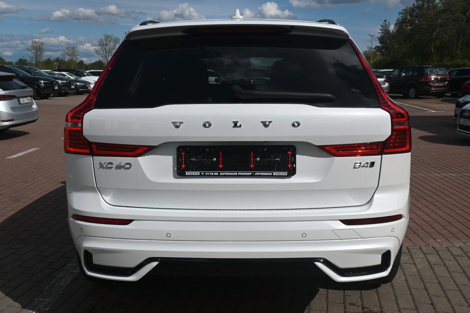 Volvo XC60 B4 D AWD Ultimate Dark*STDHZG*360°*LUFT*ACC