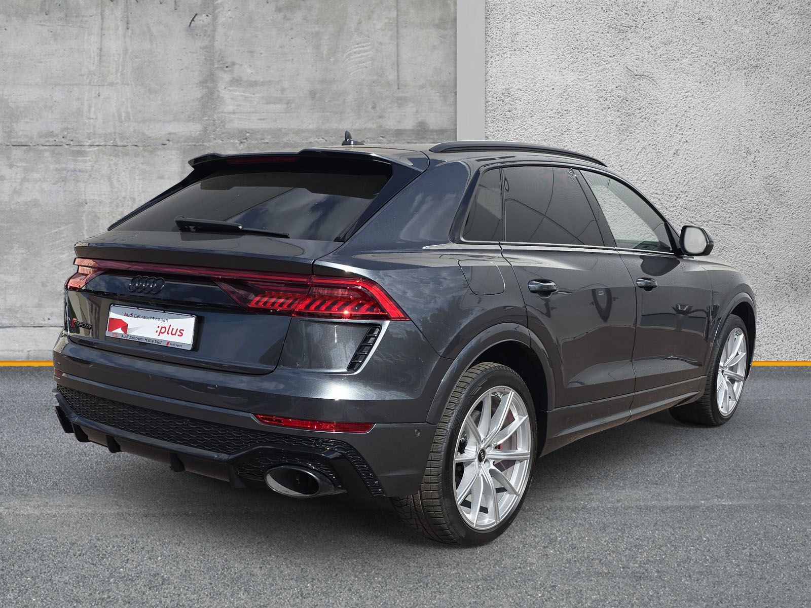 Audi RS Q8 AHK PANO KERAMIK LEDER UPE 175T