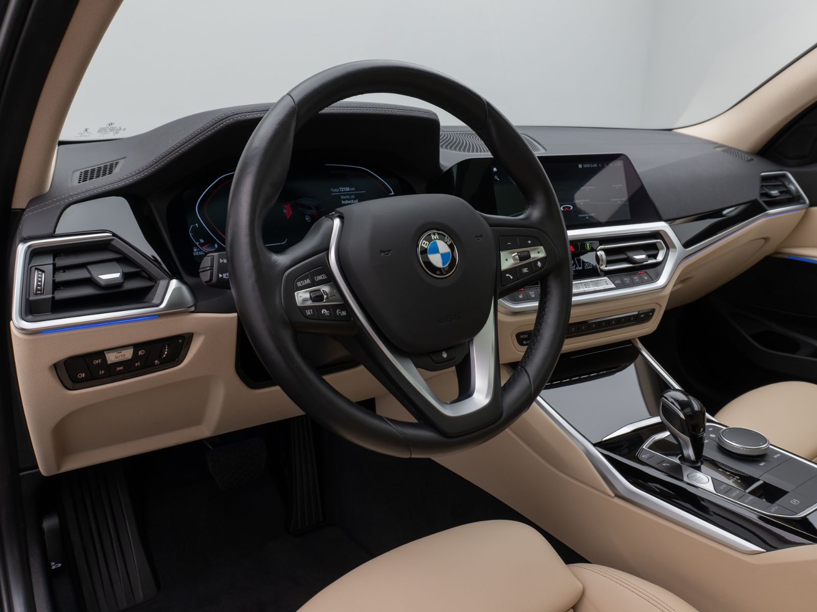 BMW 320d xD Luxury Line - Samsaru's Car Outlet