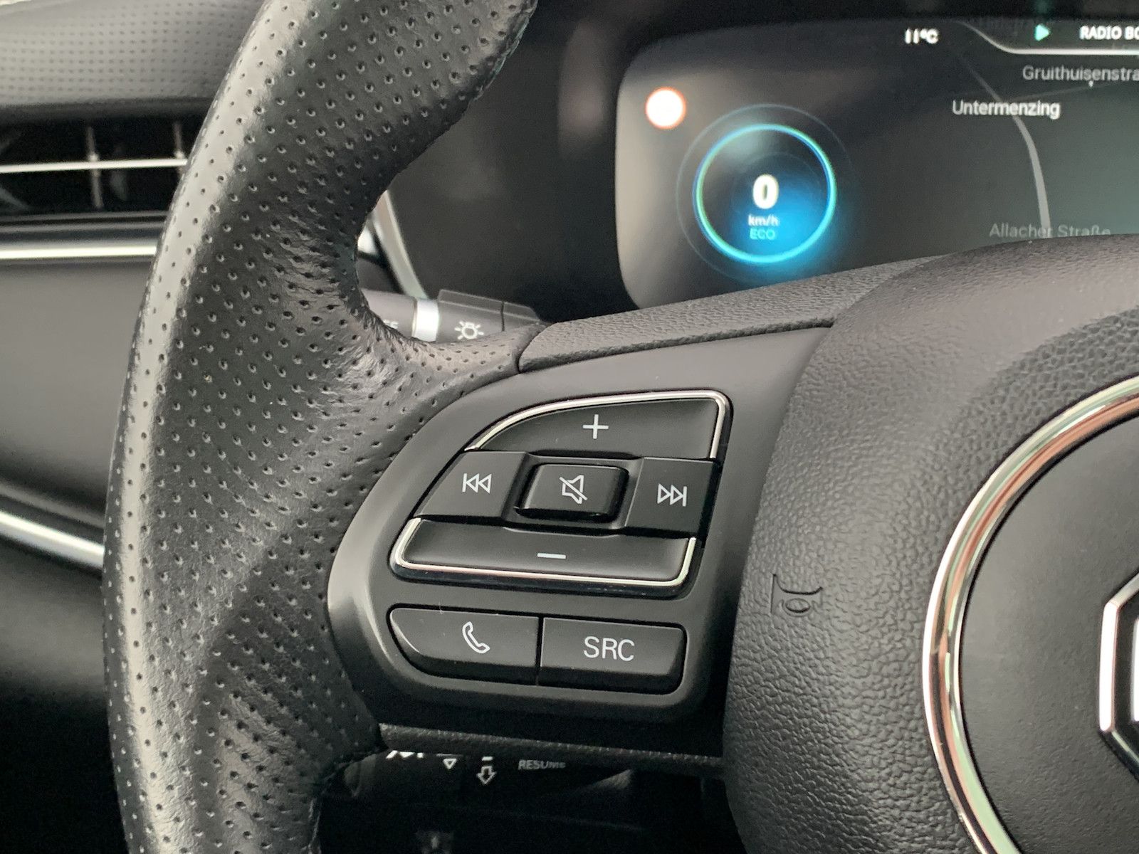 MG Marvel R Luxury 70kWh/Pano/Navi/SHZ/Garantie/Led