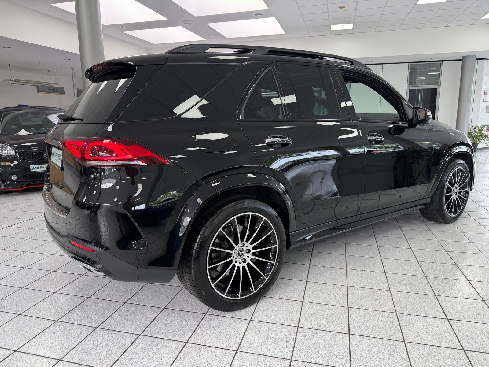 Mercedes-Benz GLE 400 d 4M AMG*MBEAM*PANO*BURM*DISTR*AHK*360°
