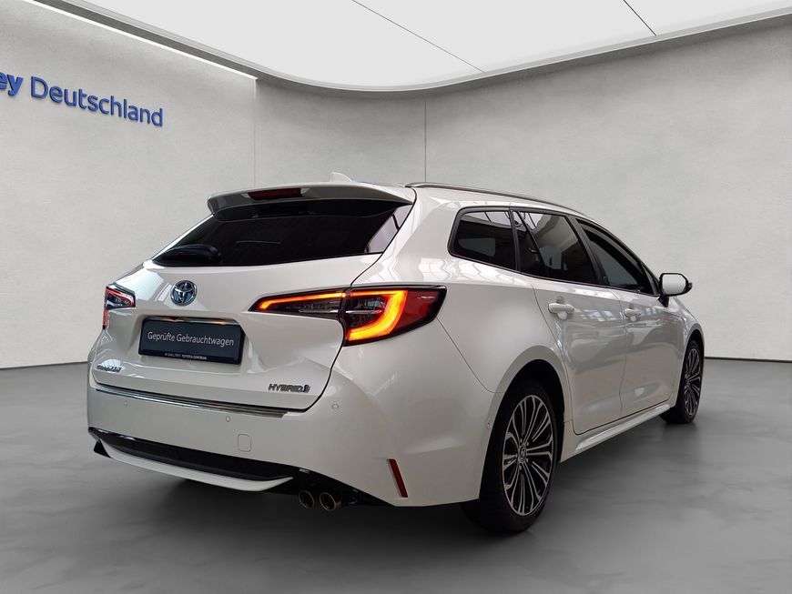 Toyota Corolla 2.0 Hybrid Touring Sports Team Deutschla