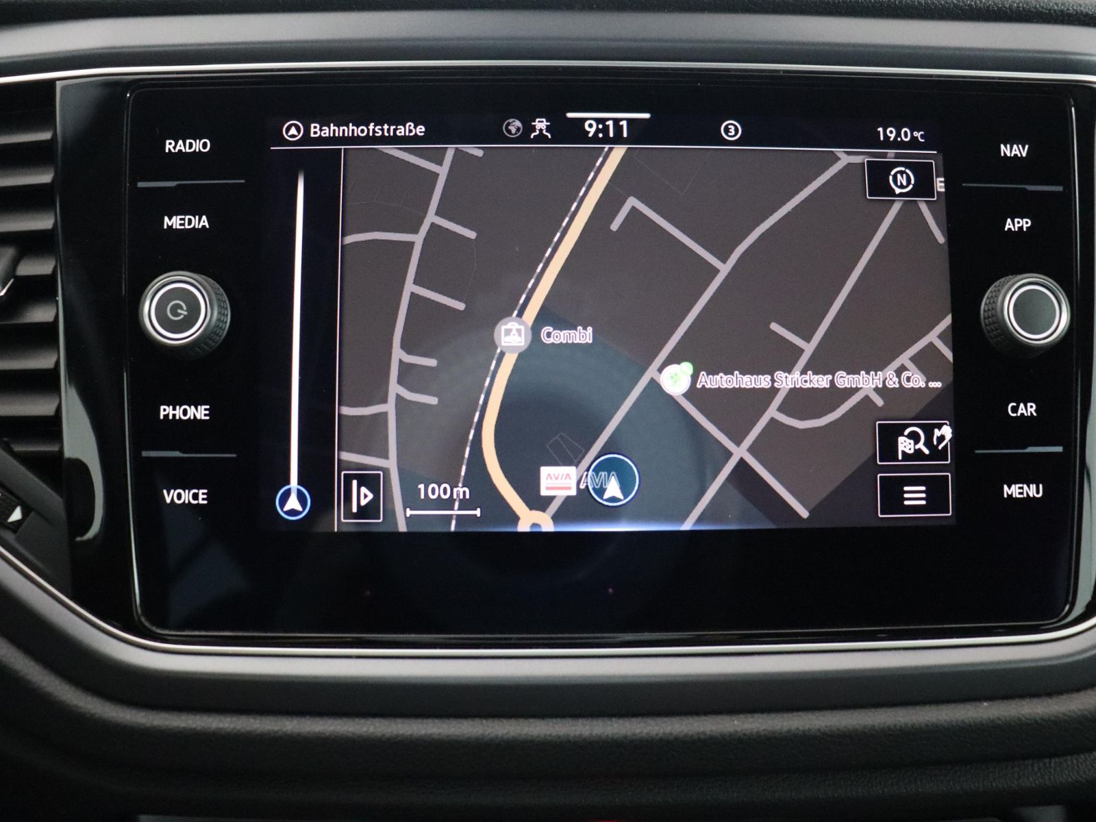 Volkswagen T-Roc Style 1.0TSI - Samsaru's Car Outlet