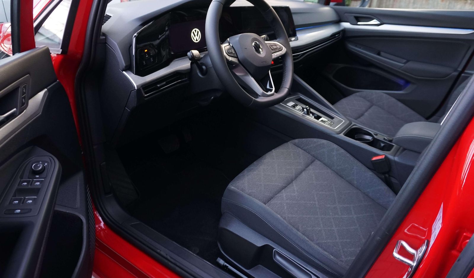 Volkswagen Golf Variant Life - Samsaru's Car Outlet