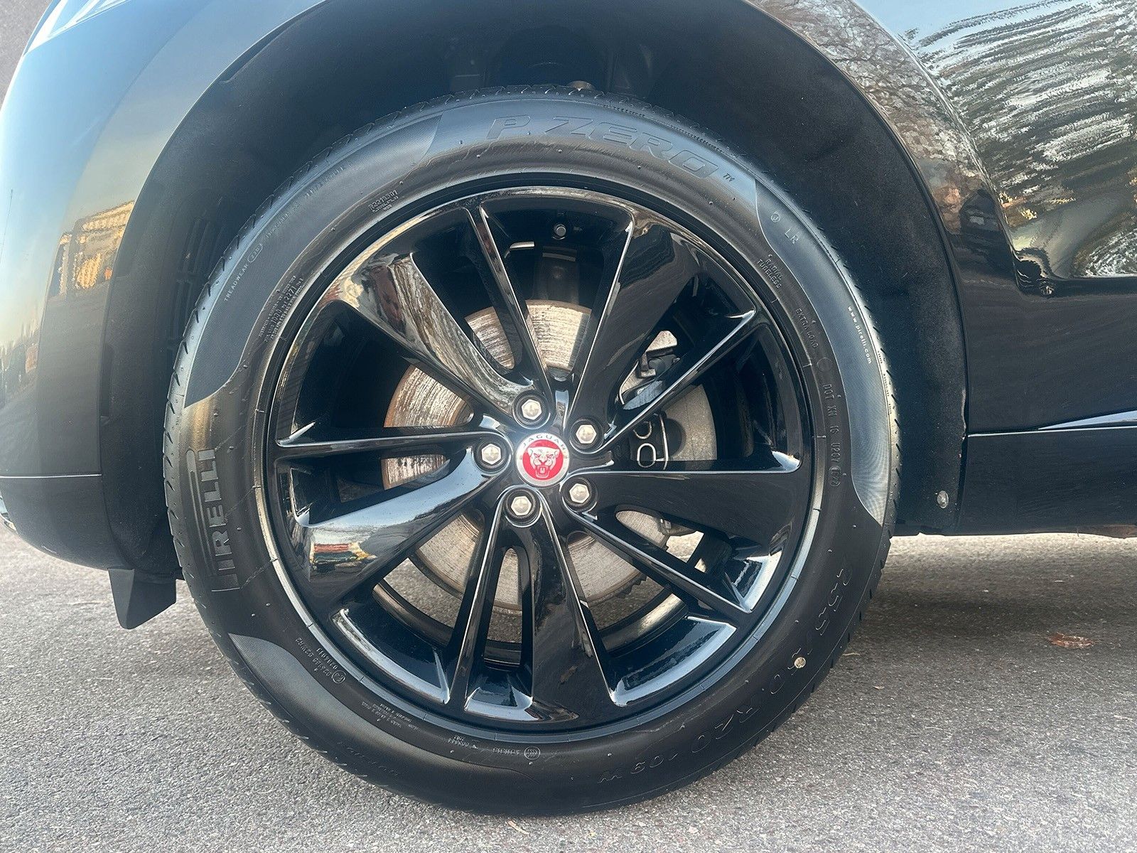 Jaguar F-Pace D200 R-DYNAMIC SE AWD Automatik ACC LED