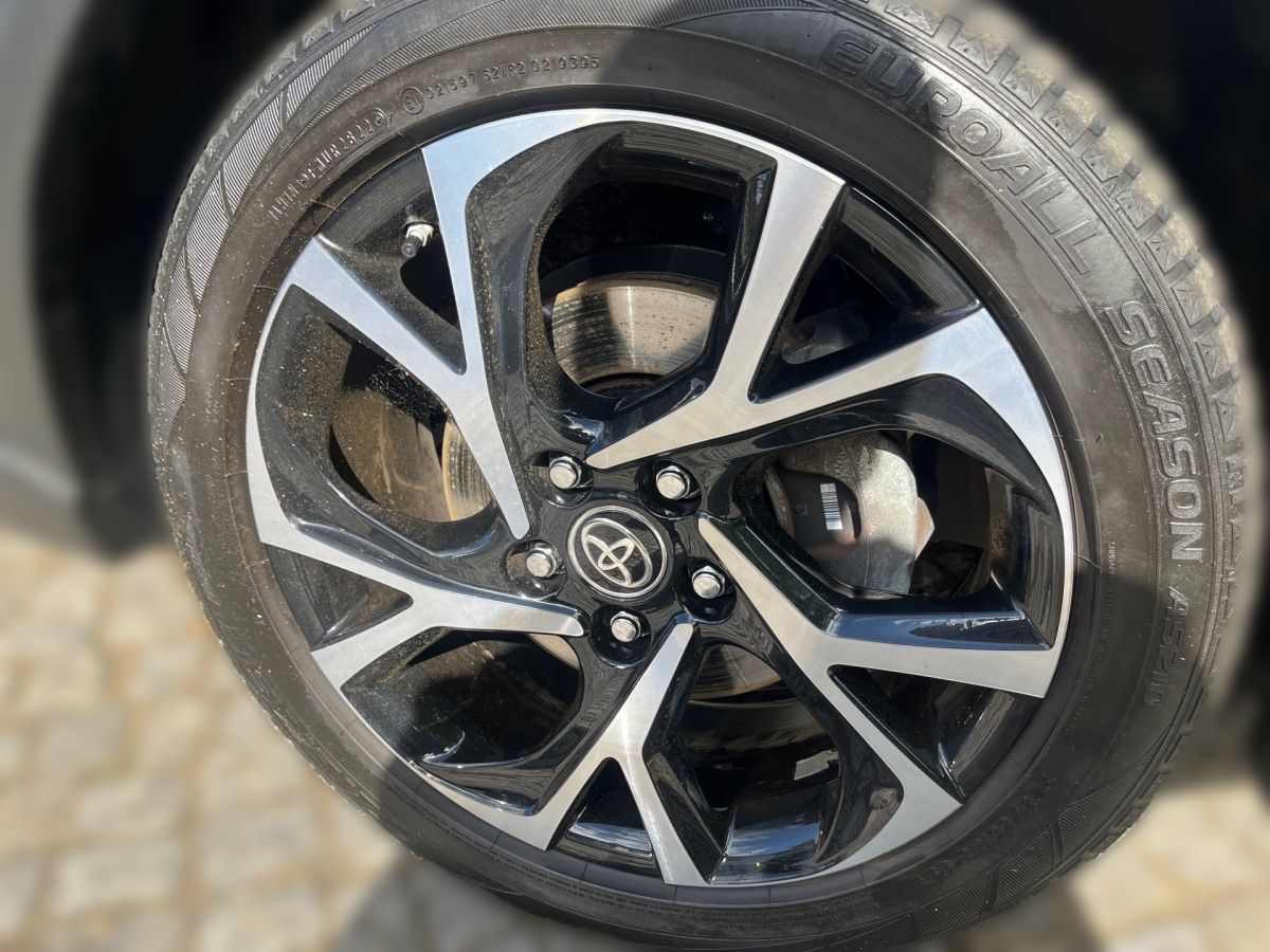Toyota C-HR 2.0 Team - Samsaru's Car Outlet