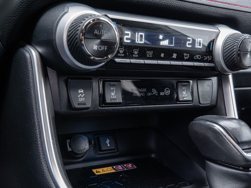 Toyota RAV4 2.5 Plug-in Hybrid 4x4 SHZ KAMERA NAVI ACC
