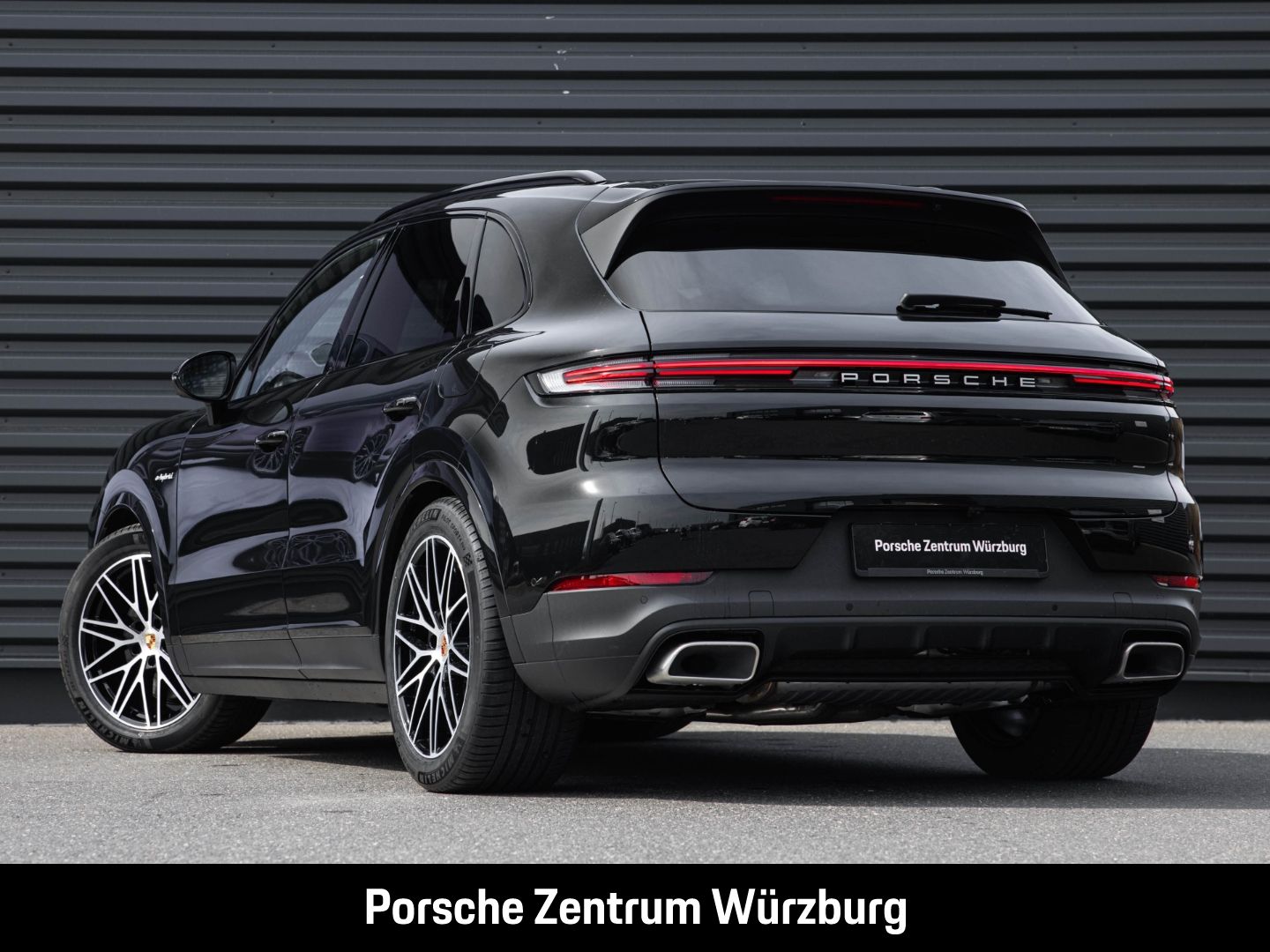 Porsche Cayenne E-Hybrid hu HD-Matrix HA-Lenkung BOSE