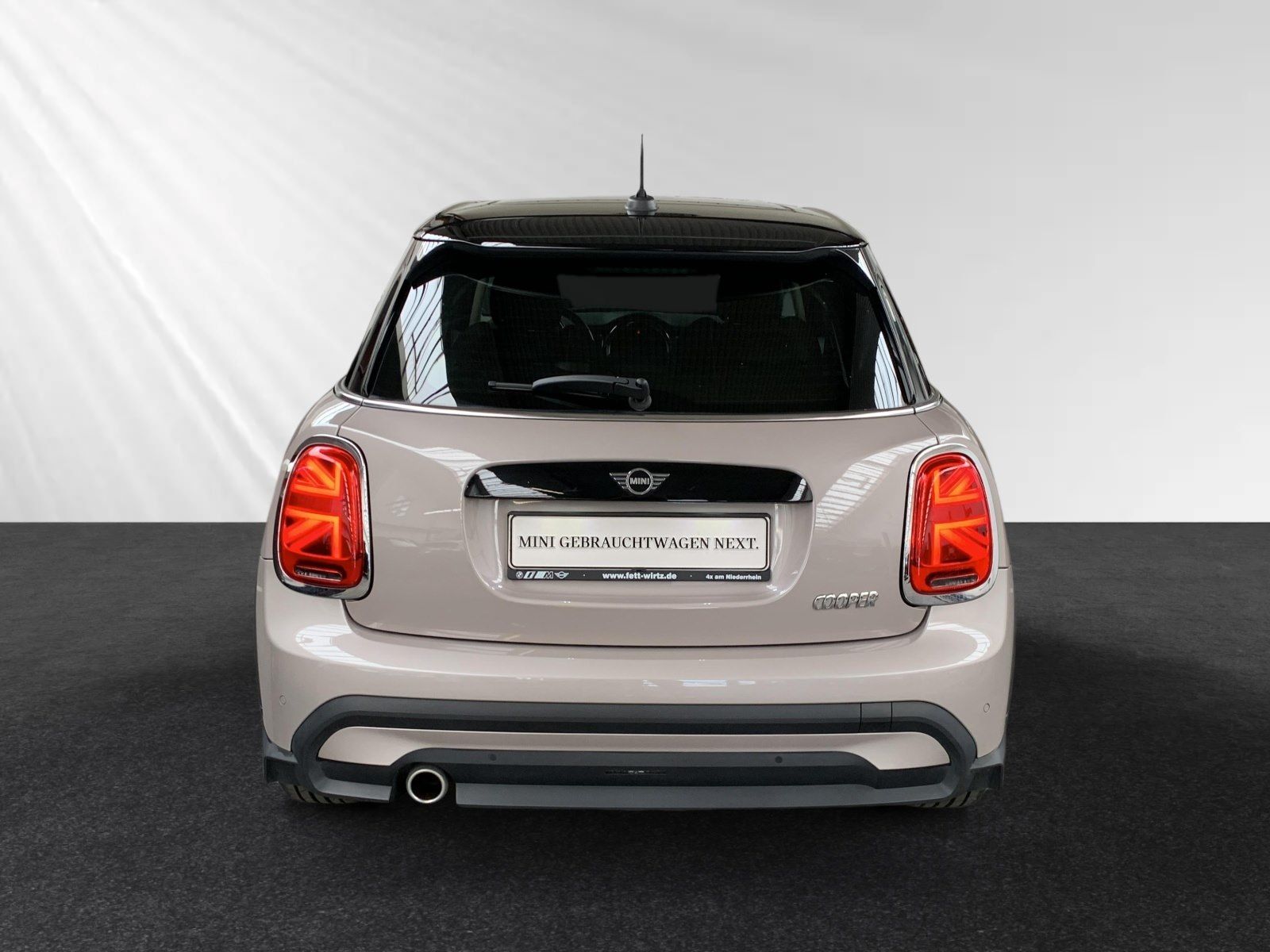 MINI Cooper 5-Türer Aut. - Samsaru's Car Outlet