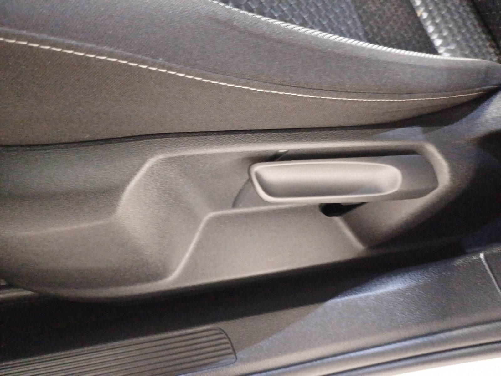 Volkswagen T-Roc Style - Samsaru's Car Outlet