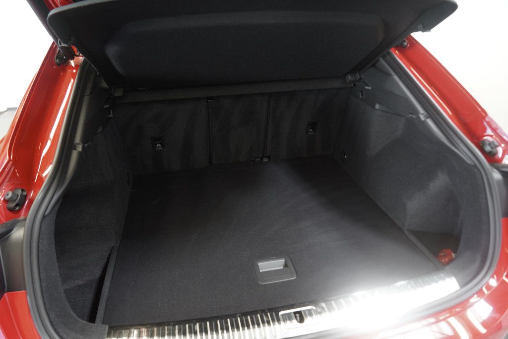 Audi Q3 40 TDI q. Sportback S line - Samsaru's Car Outlet