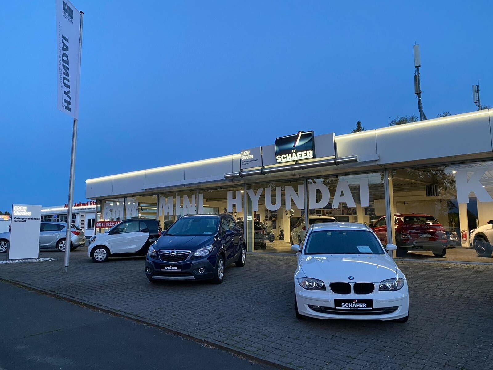 Mercedes-Benz A -Klasse 200 AMG-Line - Samsaru's Car Outlet