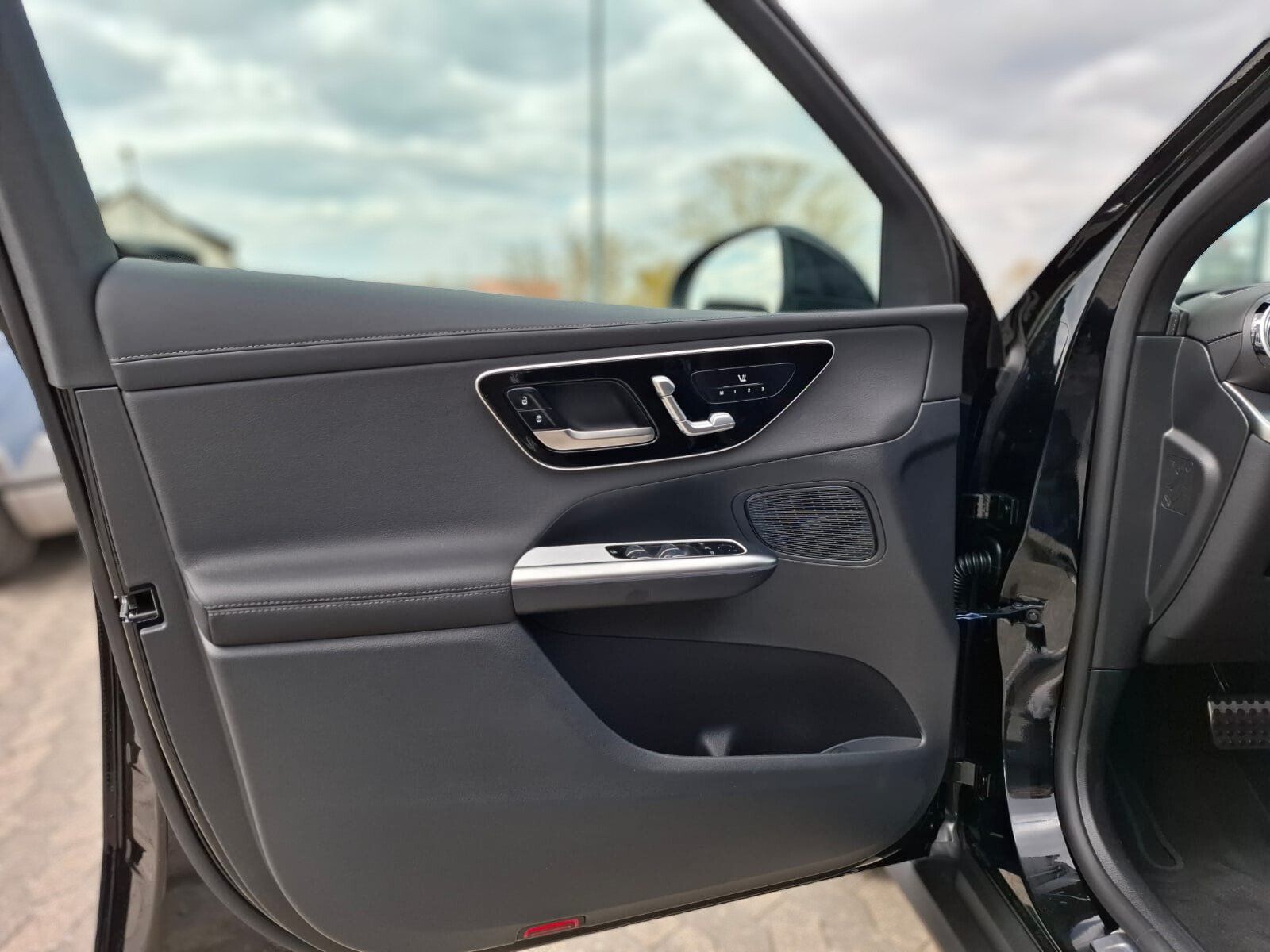Mercedes-Benz GLC 200 4M AMG - Samsaru's Car Outlet