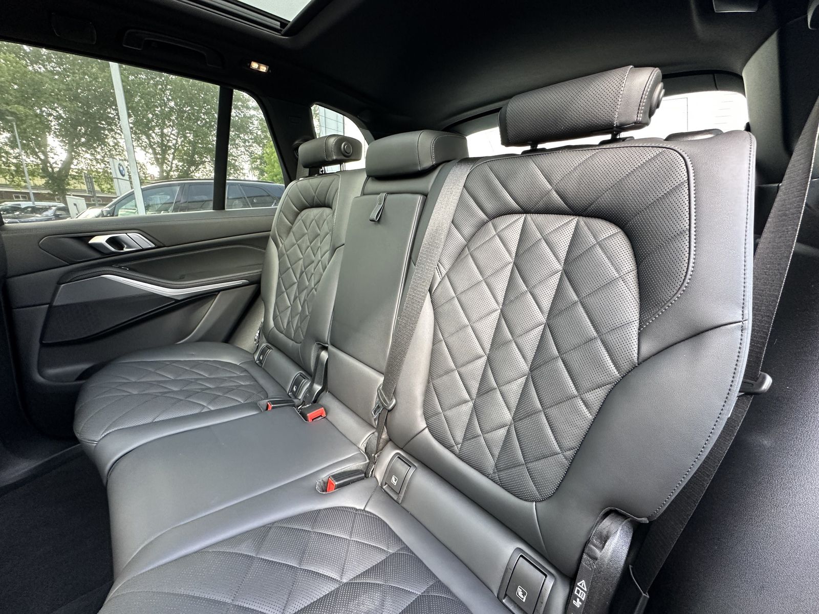 BMW X5 xDrive30d M Sport 2-Achs-Luft StHzg 7-Sitzer