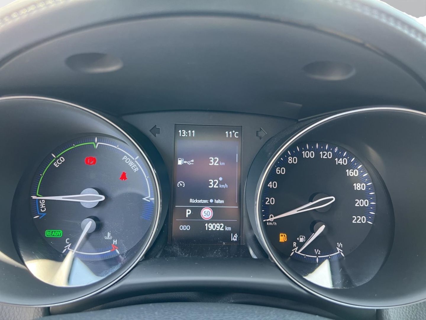 Toyota C-HR 2.0 Hybrid - Samsaru's Car Outlet
