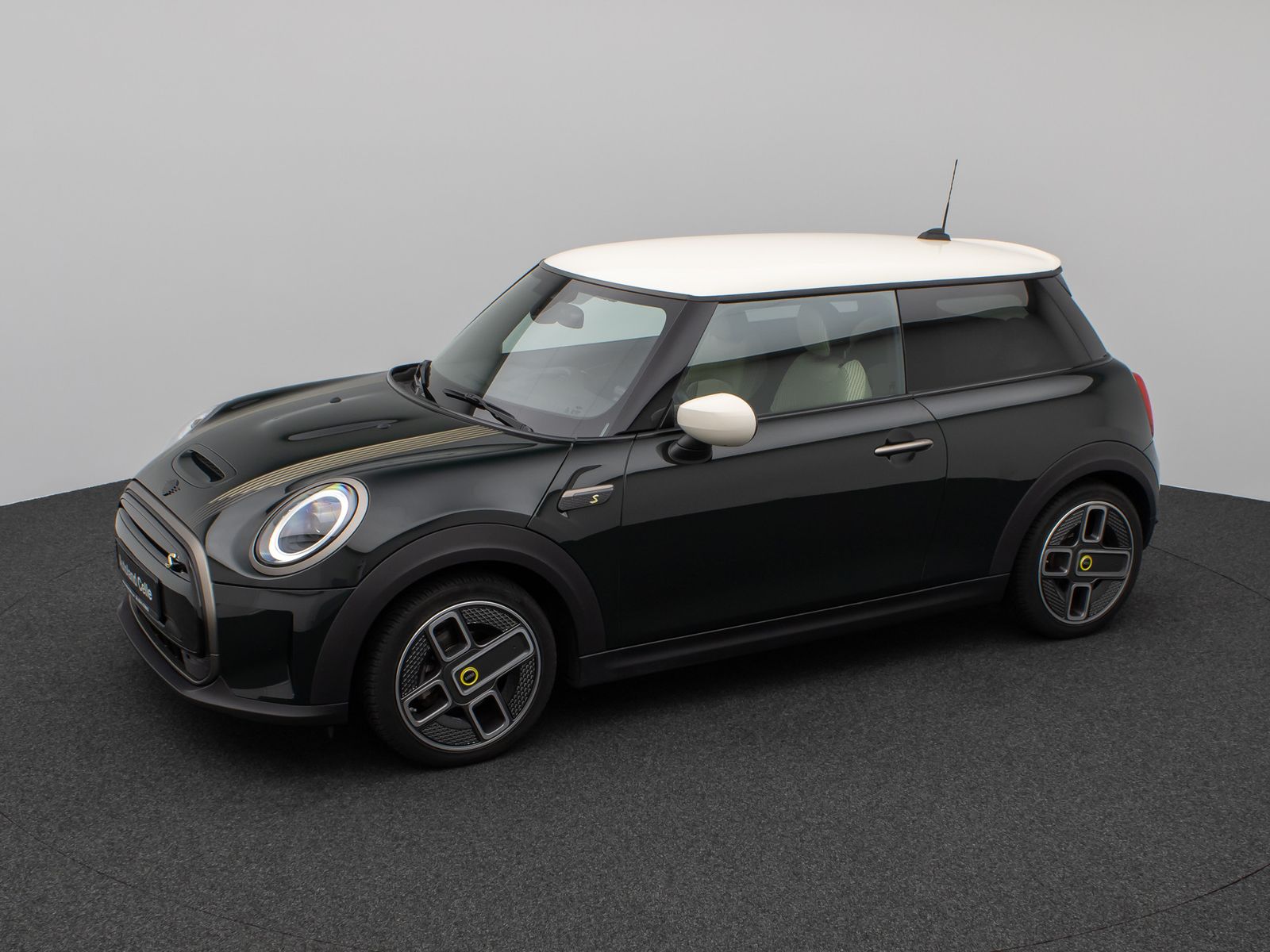 MINI COOPER SE Resolute Edition - Samsaru's Car Outlet