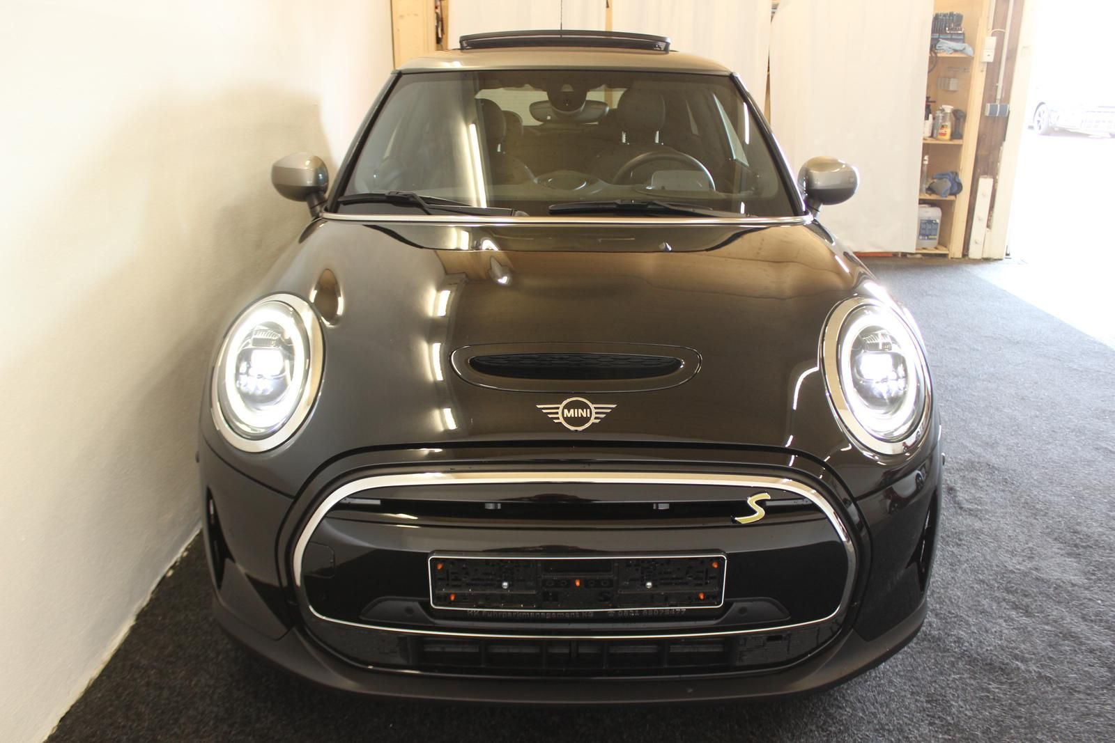 MINI Cooper SE - Samsaru's Car Outlet
