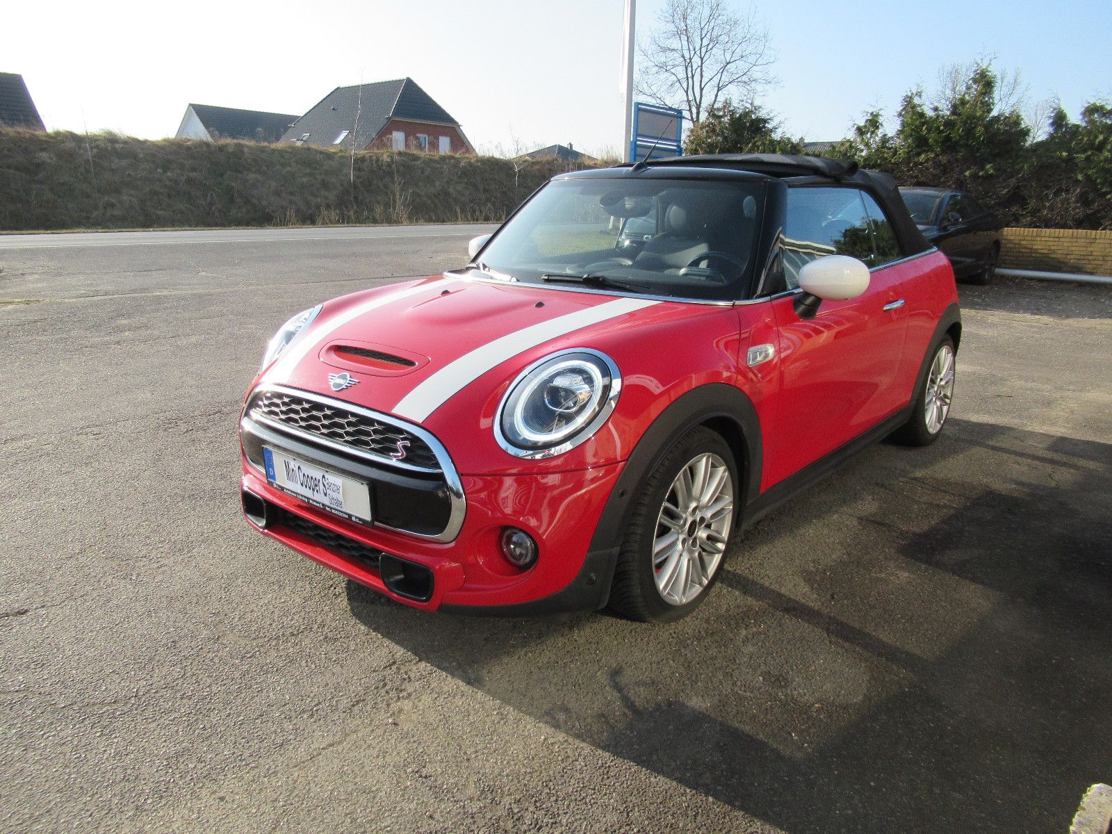 MINI Cooper S Cabrio - Samsaru's Car Outlet