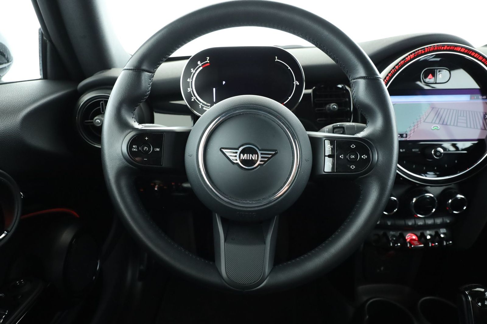 MINI Cooper Cab. Classic Trim - Samsaru's Car Outlet