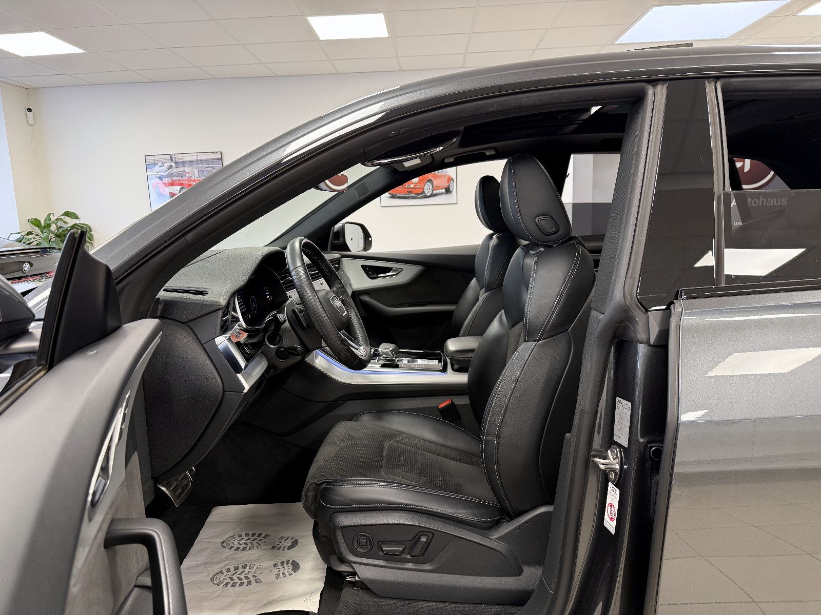 Audi Q8 50TDI Quattro *S-Line*PanSD*ACC*AHK*SoftCls