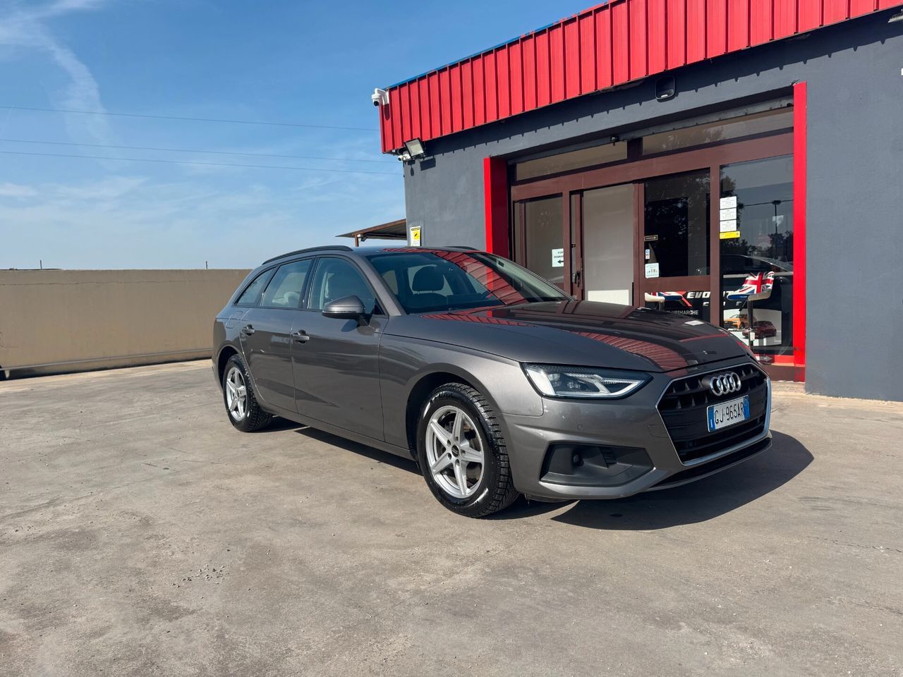 Audi A4 Avant 2.0 Tdi - Samsaru's Car Outlet