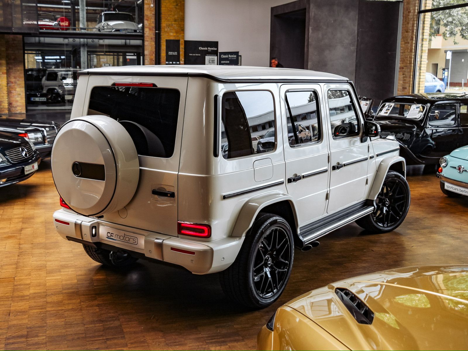 Mercedes-Benz G 63 AMG - Samsaru's Car Outlet